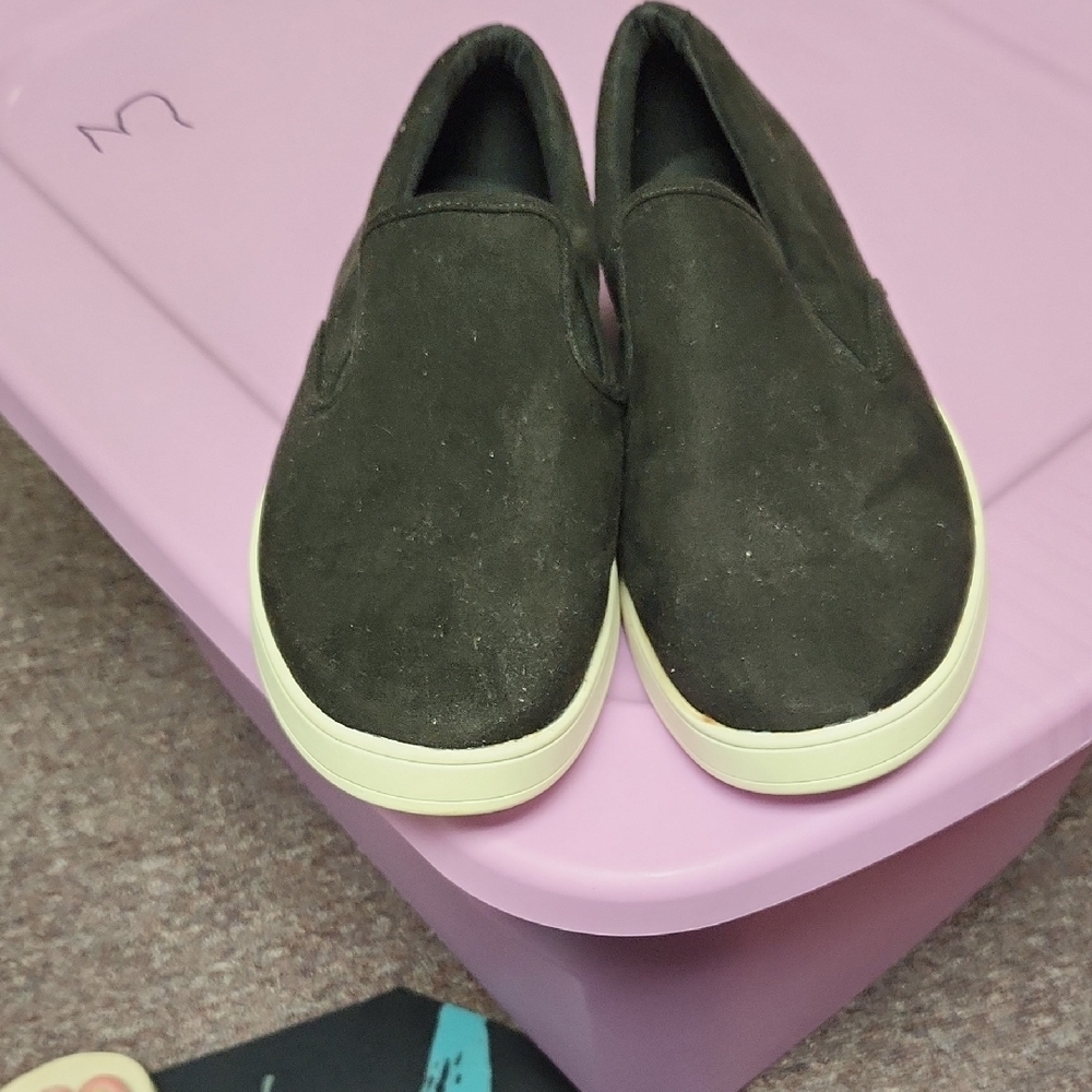 Black Slip-On Sneakers